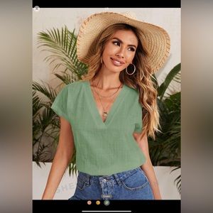 SHEIN LUNE Batwing Sleeve Solid Top